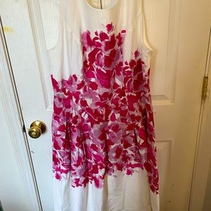 This floral dress perfect for weddings,date ,etc